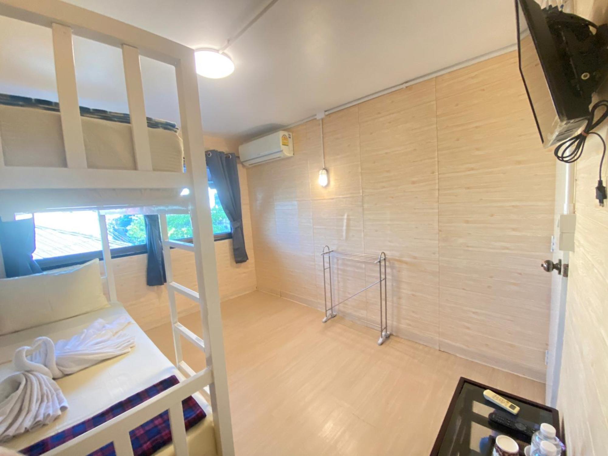 Steve Lady Hostel Bangkok Eksteriør billede